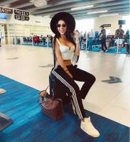 613835790: Chica busca chico en Málaga