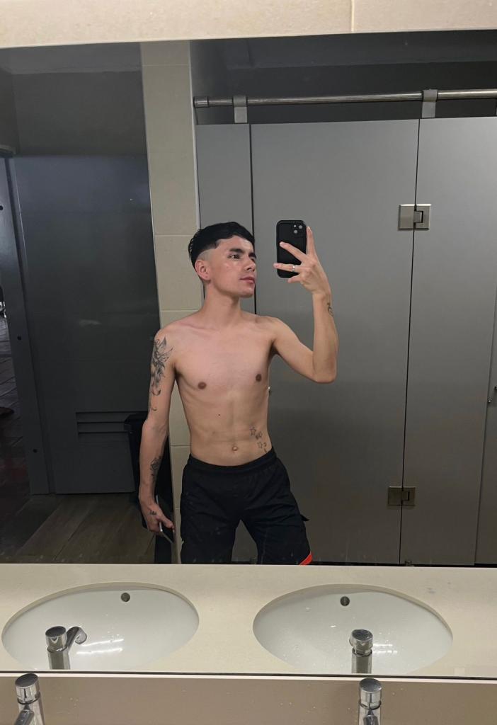 617751173: Chico busca chica en Madrid