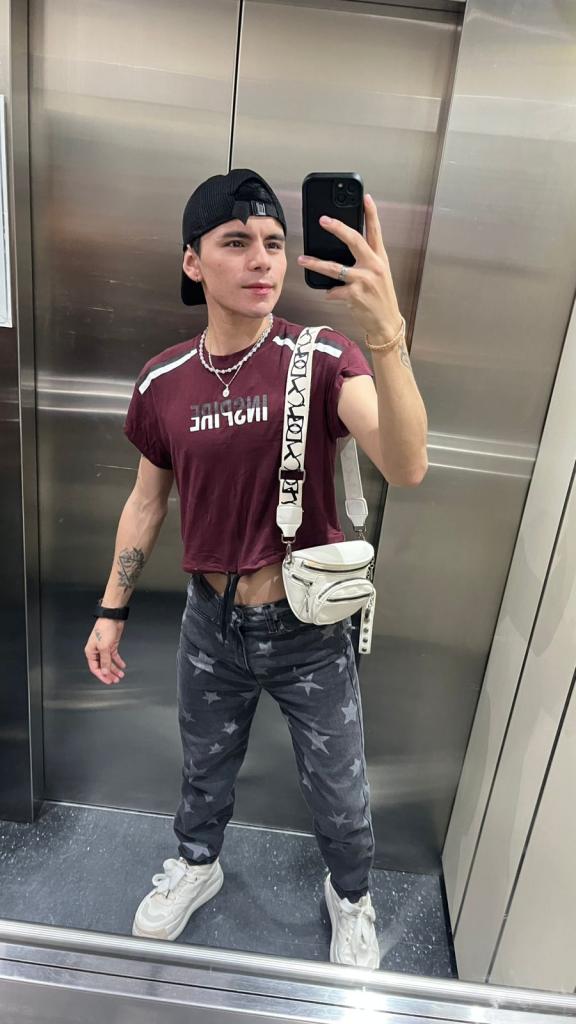 617751173: Chico busca chica en Madrid