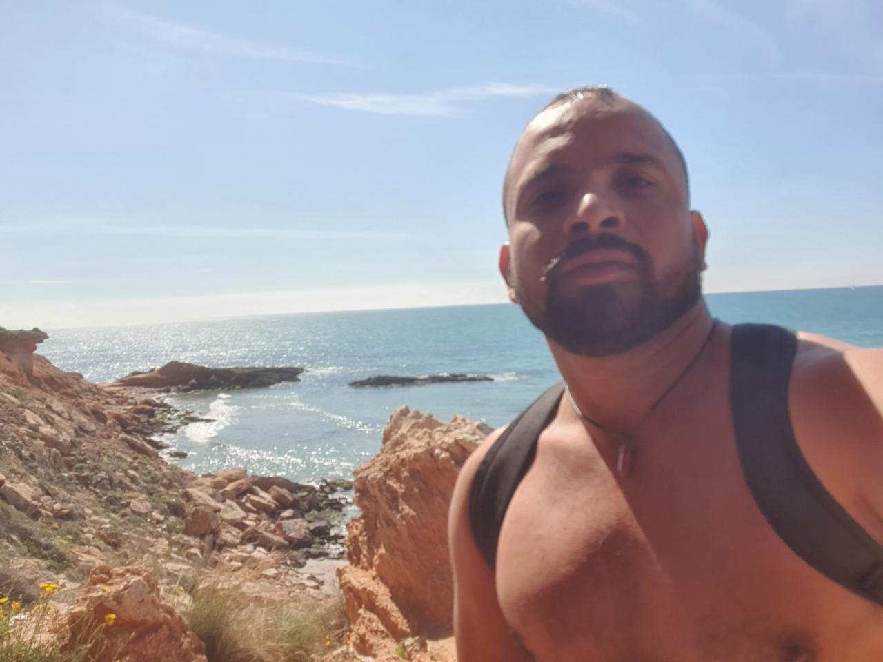 632528285: Chico busca chica en Alicante