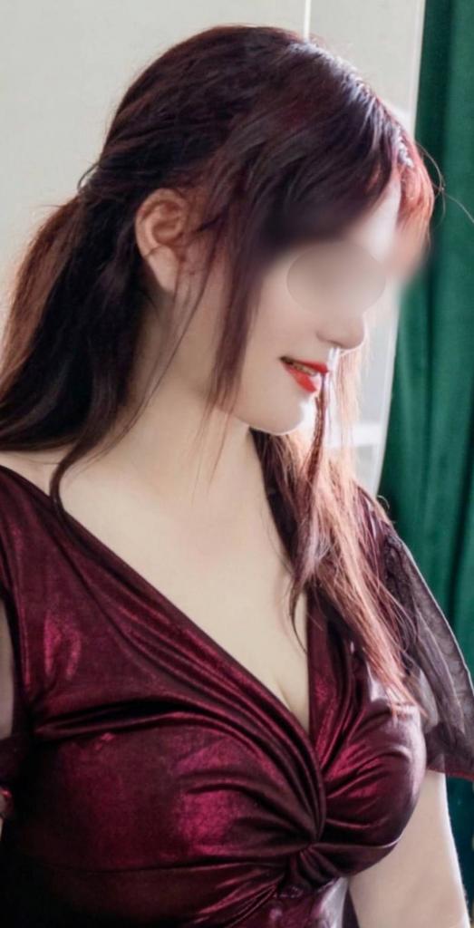 666312745: Chica busca chico en Gerona