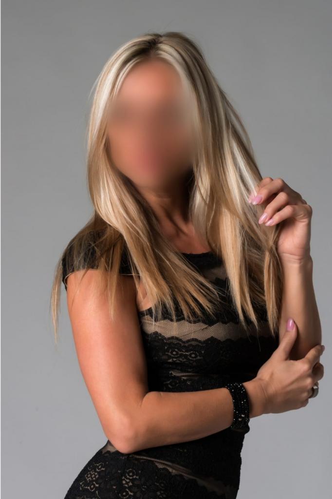 Chica busca chico en La Coruña: 