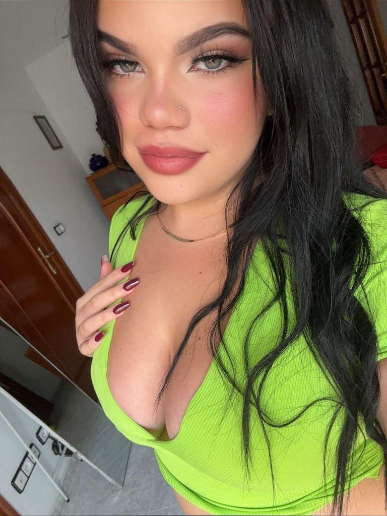 Chica busca chico en Tenerife: 