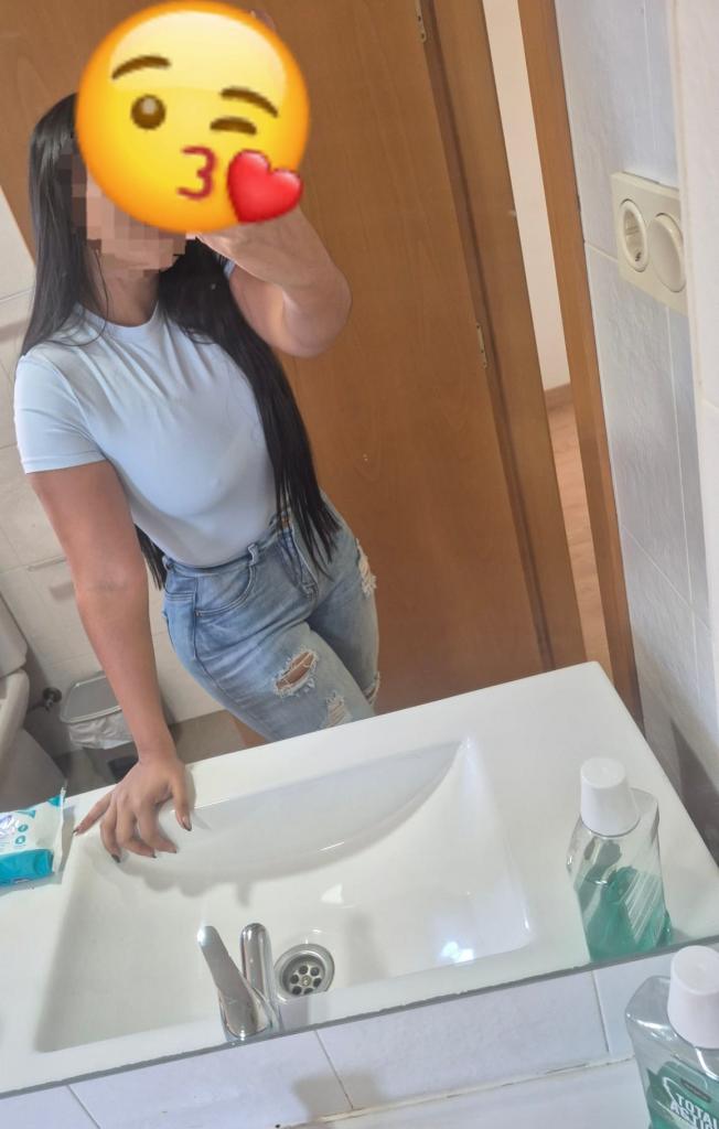 607249990: Chica busca chico en Almería