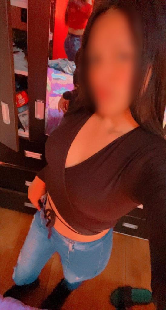 613343906: Chica busca chico en Badajoz