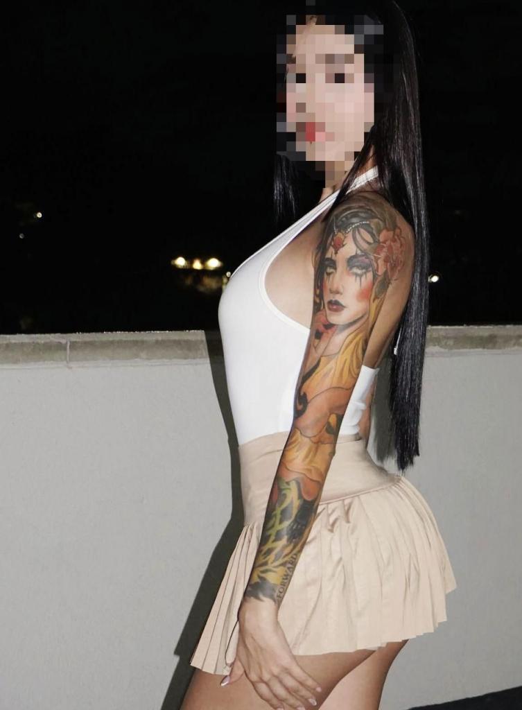 Chica busca chico en Tenerife: 