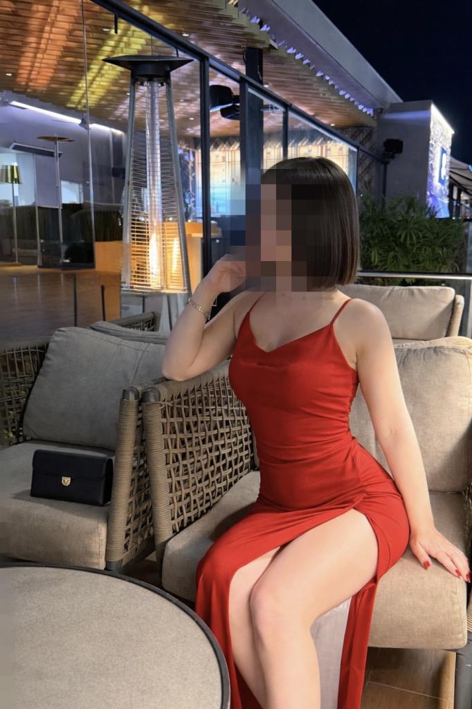 677939953: Chica busca chico en Valencia