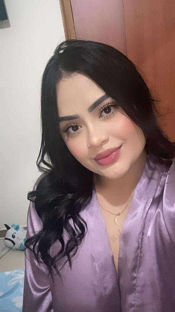 631713974: Chica busca chico en Barcelona