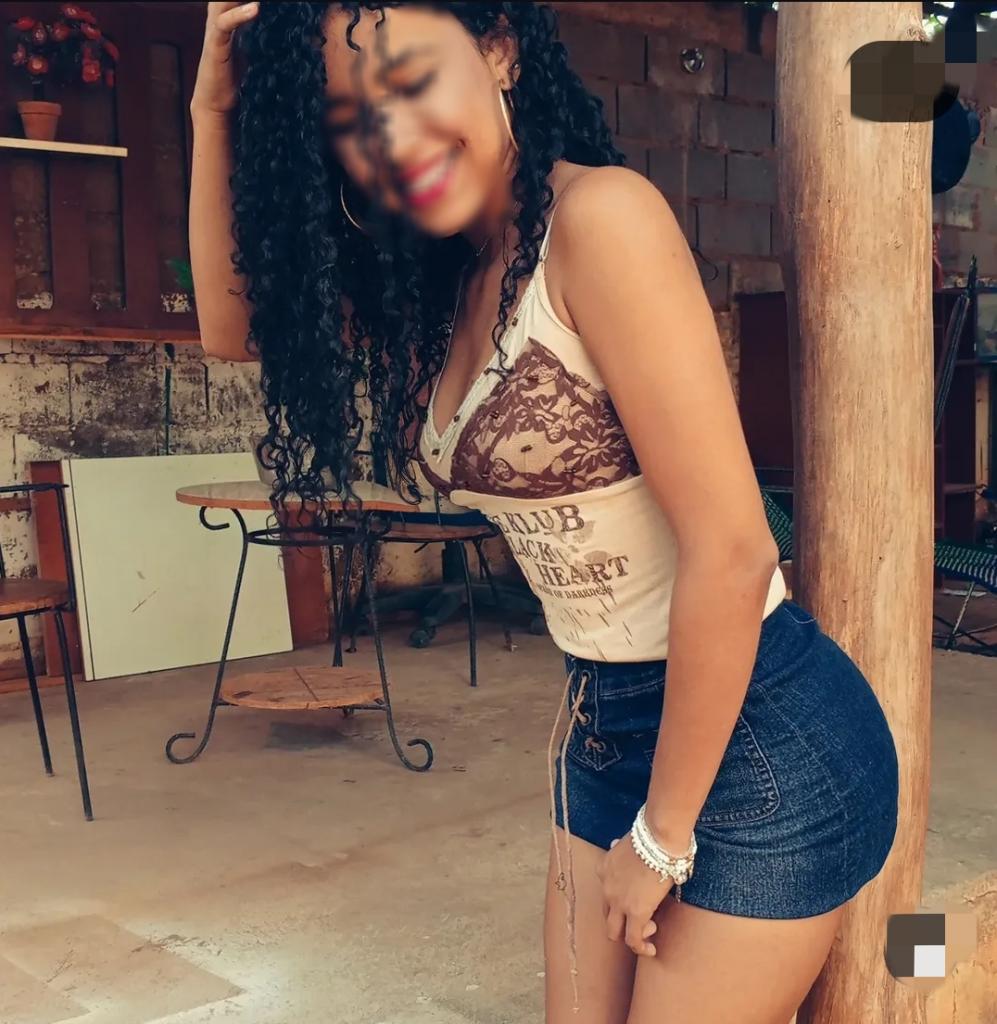 604248088: Chica busca chico en Pontevedra