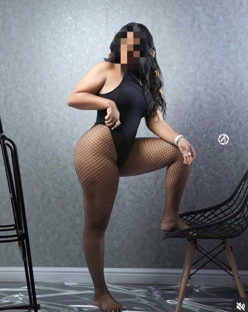 Chica busca chico en Almería: 