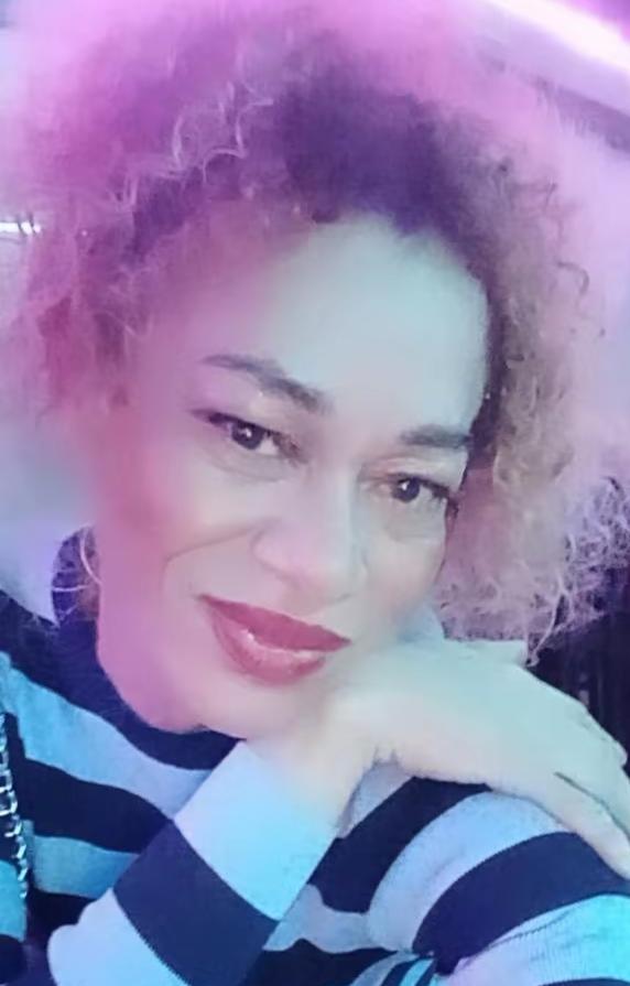 692283712: Transexual en La Coruña