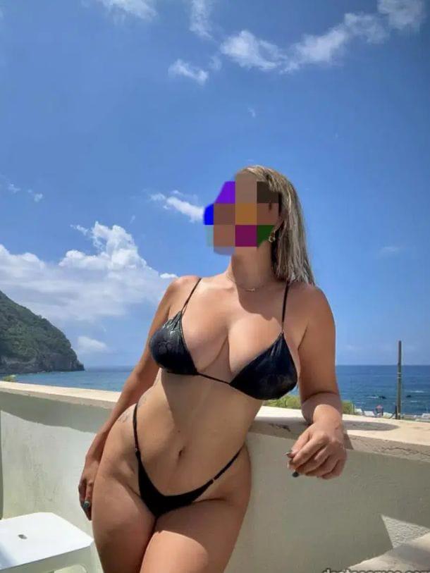 Chica busca chico en Almería: 