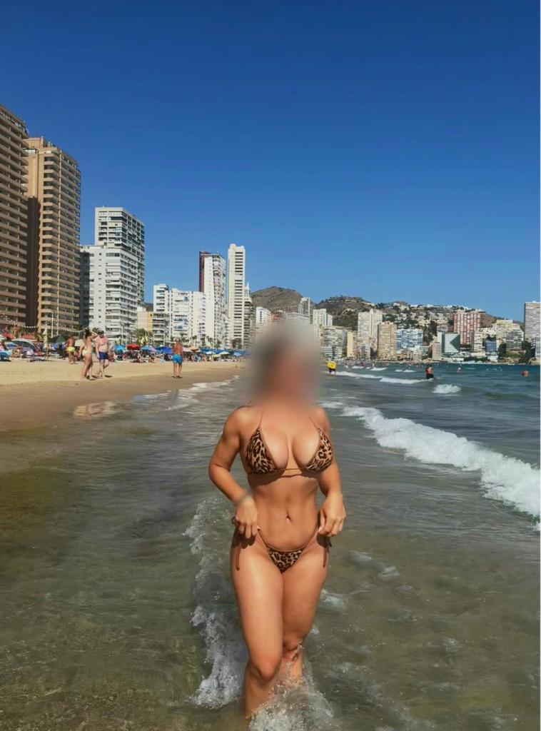 672838570: Chica busca chico en Zaragoza