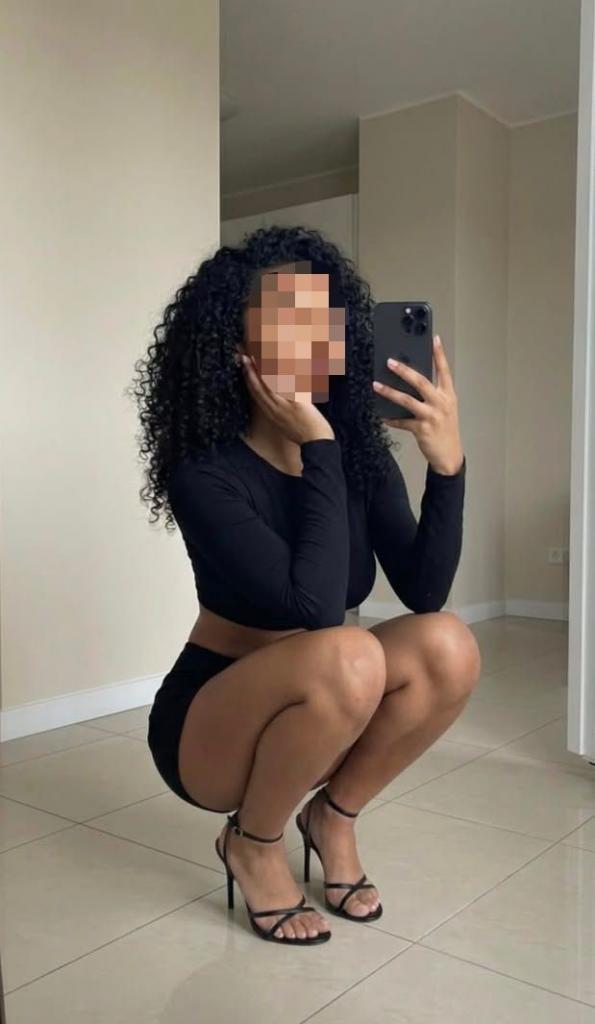 Chica busca chico en Tenerife: 