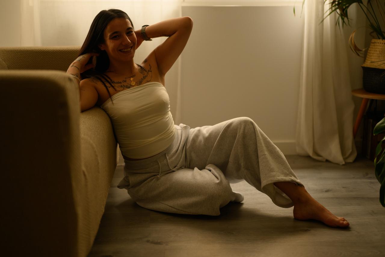 675352431: Chica busca chico en Valencia