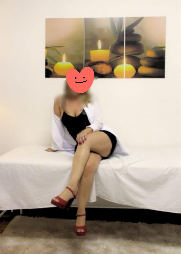 722346276: Chica busca chico en Navarra