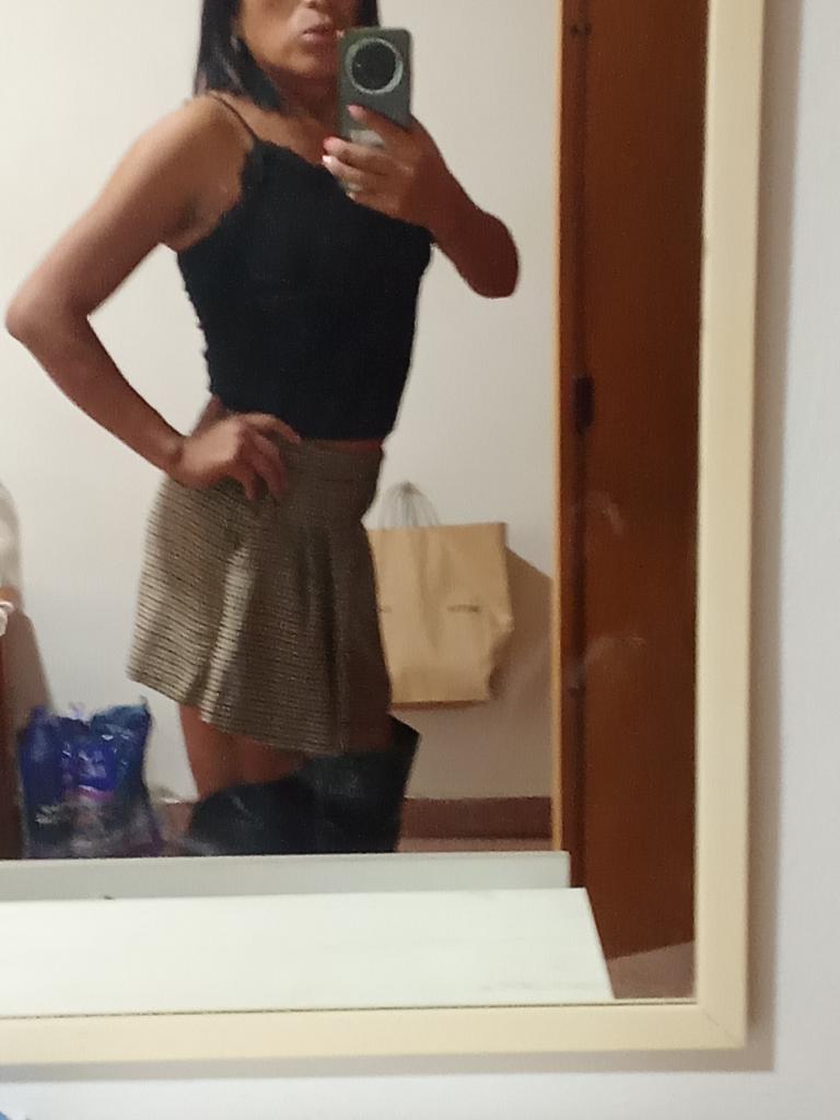 631087079: Transexual en Murcia