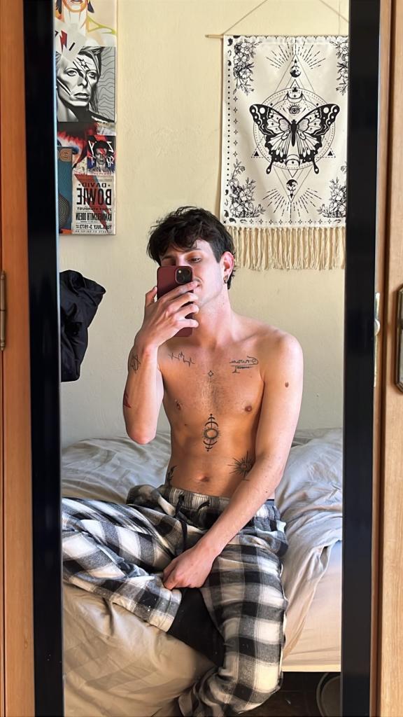 Chico busca chica en Sevilla: 