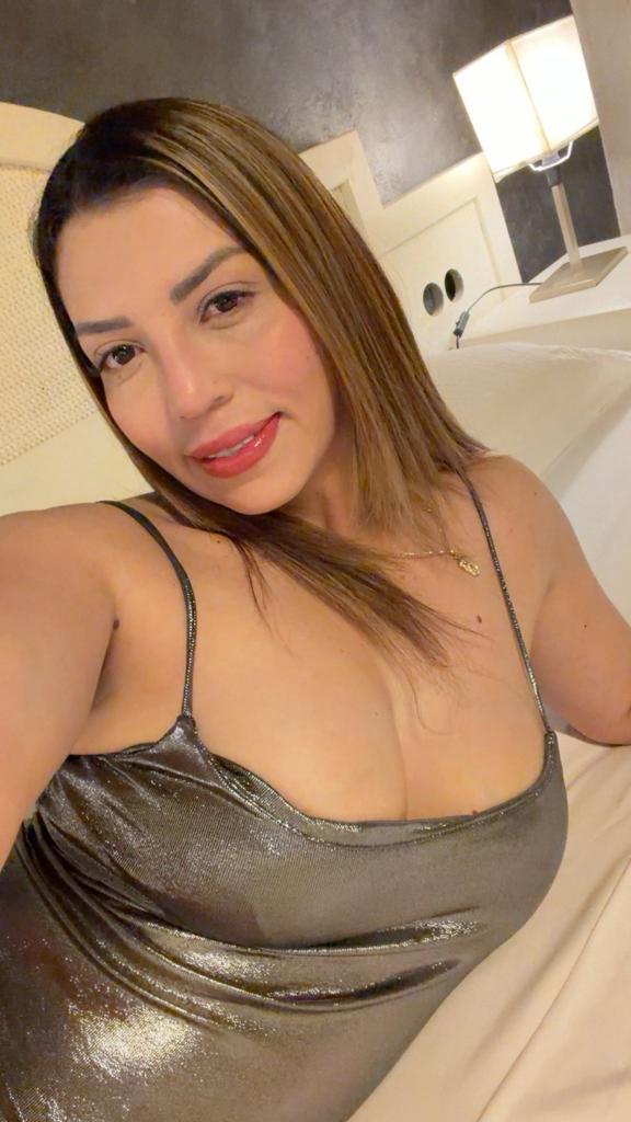 641585244: Chica busca chico en Tenerife