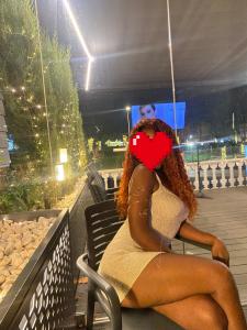 613609052: Chica busca chico en Madrid