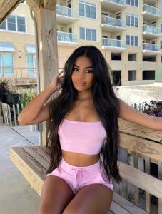 608945065: Chica busca chico en Ibiza