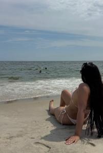 672959338: Chica busca chico en Albacete