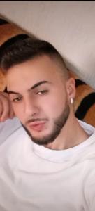 614254781: Chico busca chica en Madrid