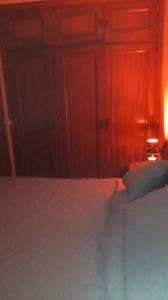 643862915: Chica busca chico en Cáceres