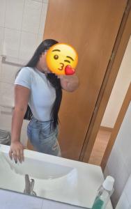 607249990: Chica busca chico en Almería