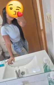 607249990: Chica busca chico en Almería