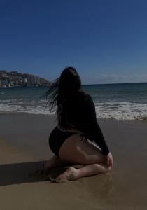 644569667: Chica busca chico en La Coruña