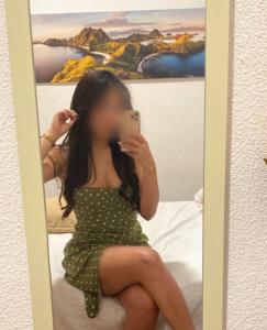 624385132: Chica busca chico en La Coruña