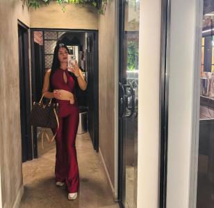 617746381: Chica busca chico en Madrid