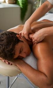 613866932: Chica busca chico en Alicante