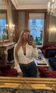 611331077: Chica busca chico en Sevilla