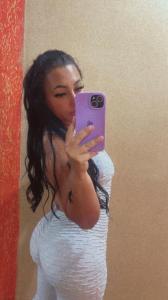 670348020: Chica busca chico en Valencia