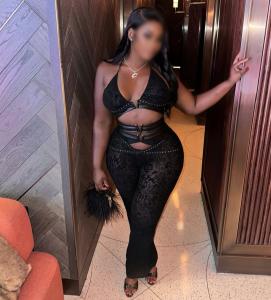 607217915: Chica busca chico en Murcia