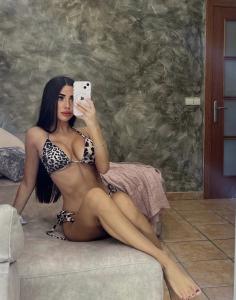 697766319: Chica busca chico en Mallorca