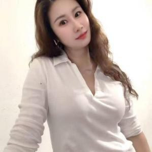 678804290: Chica busca chico en Barcelona