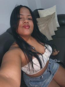 610799018: Chica busca chico en Barcelona