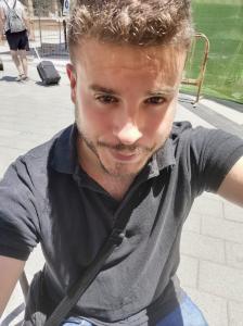 665058018: Chico busca chica en Murcia