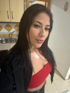 613264921: Chica busca chico en Málaga