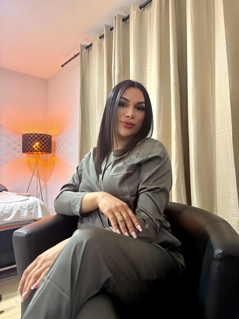 613341301: Transexual en Cádiz