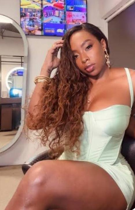 Chica busca chico en Málaga: Chica busca chico