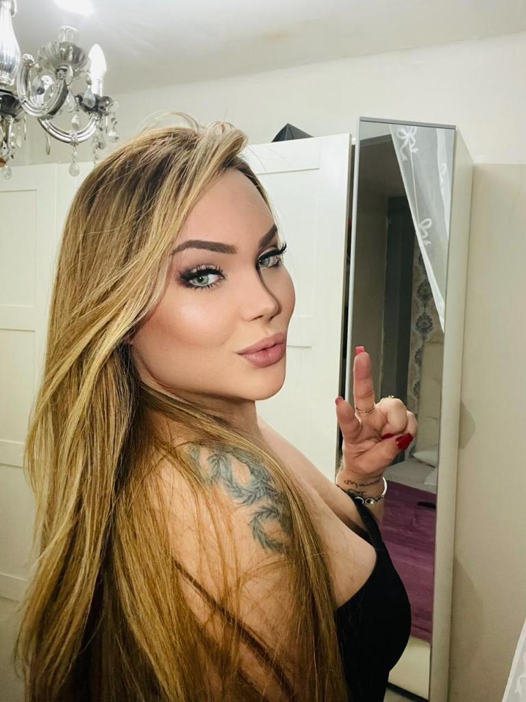 663924540: Travesti en Tarragona