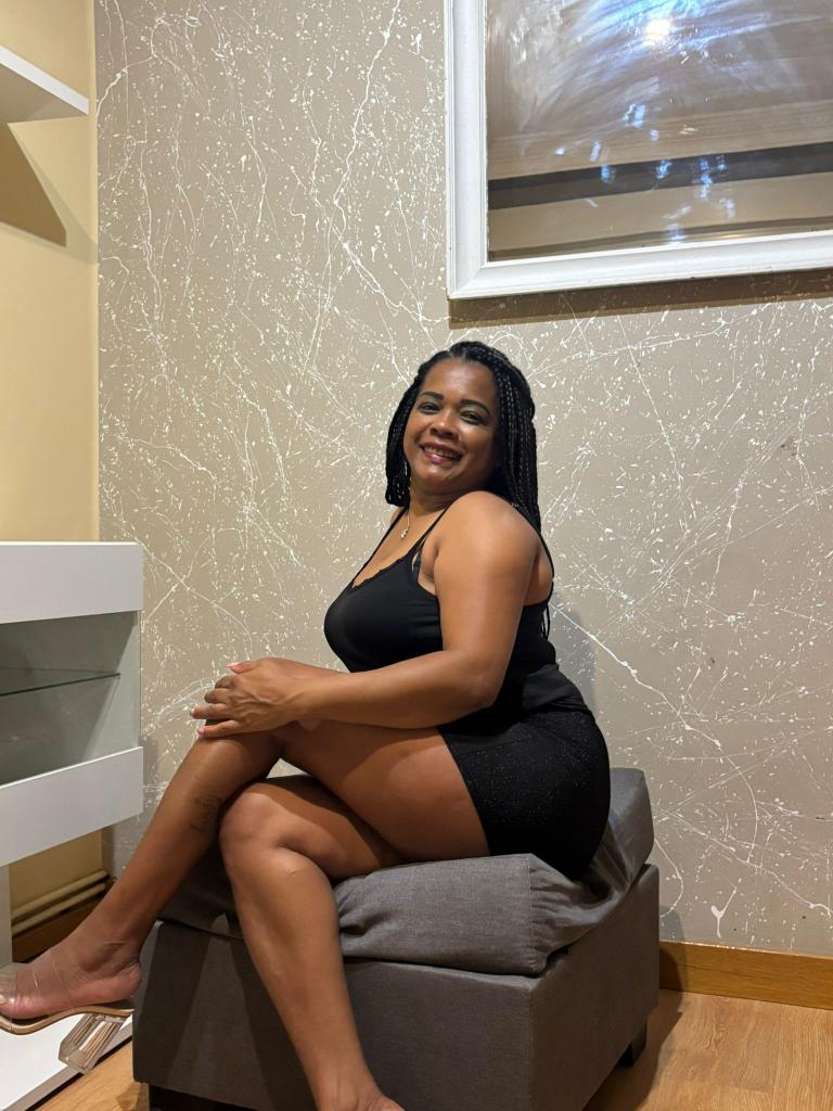 641741501: Chica busca chico en Navarra