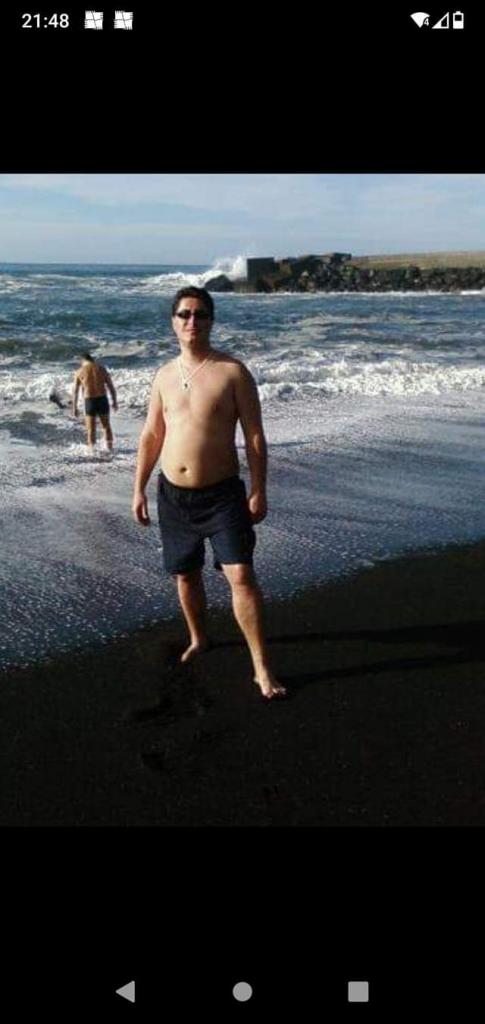 Chica busca chico en Tenerife: 