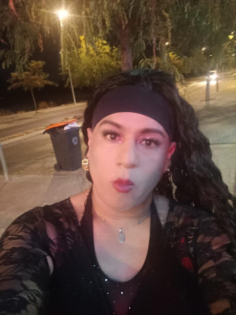 651300963: Chica busca chico en Madrid