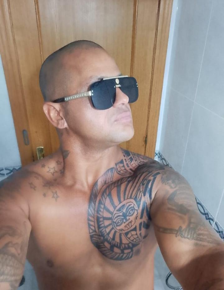 Chico busca chica en Castellón: 