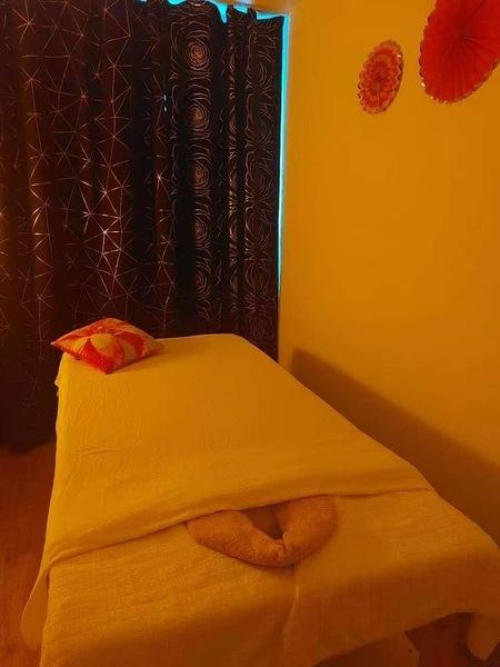 610649796: Chica busca chico en Valencia